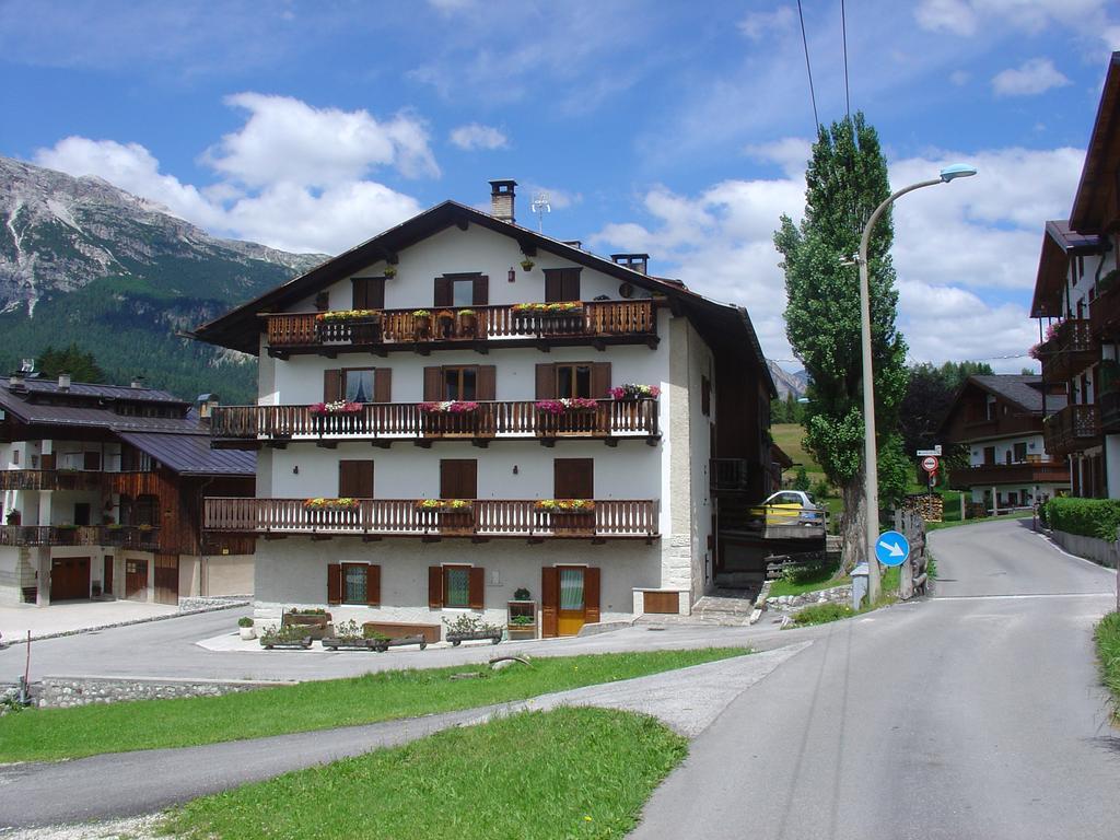 Daniela Apartment Cortina dʼAmpezzo Exterior foto